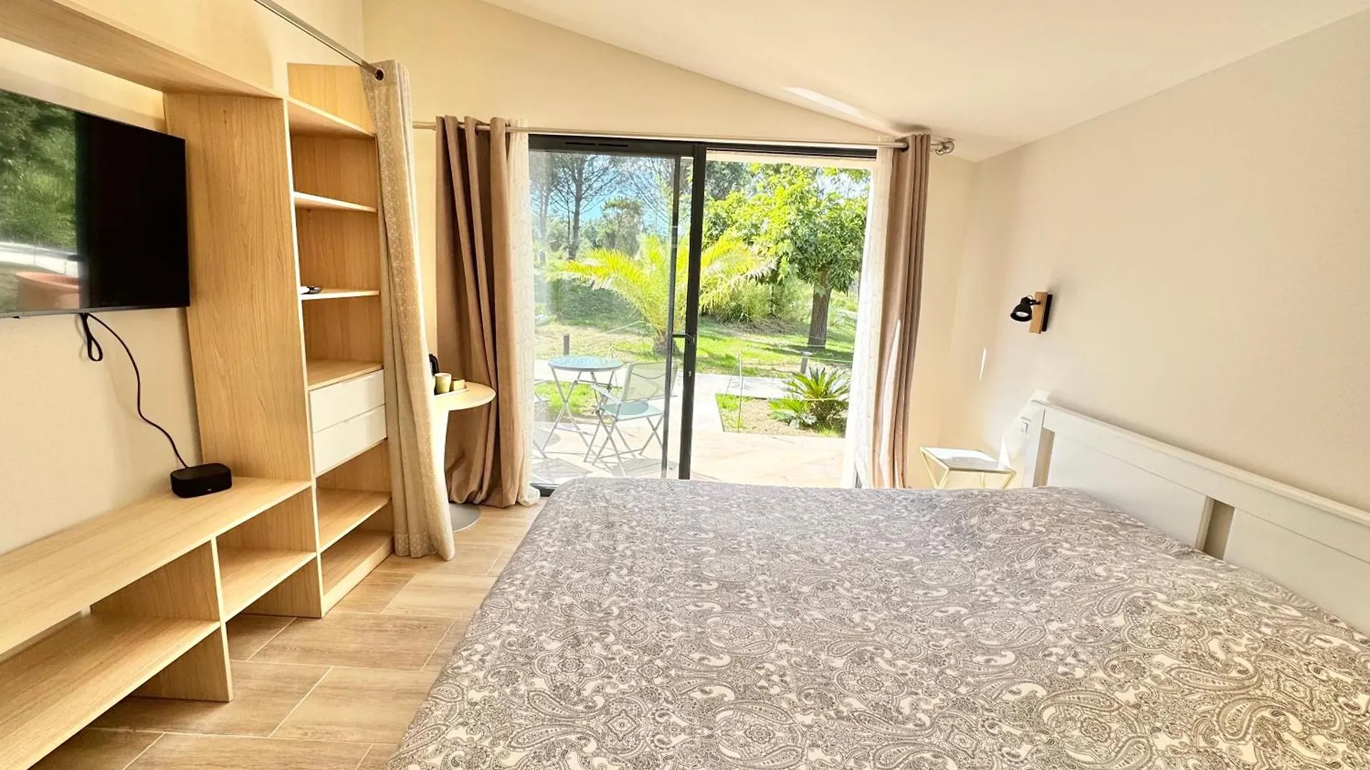 Villa La Source 83 - Room Close To St Tropez Cogolin France