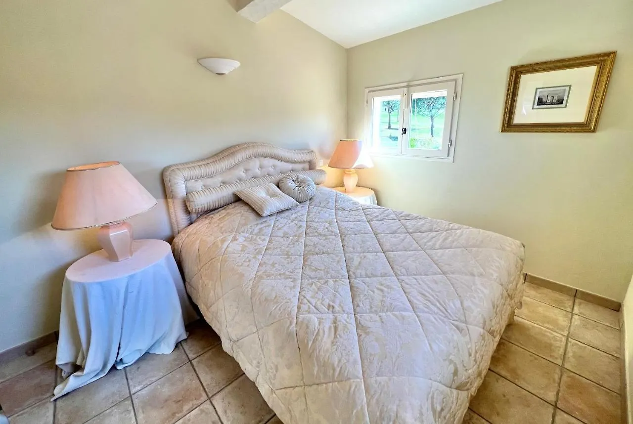 Villa La Source 83 - Room Close To St Tropez Cogolin Bed & Breakfast