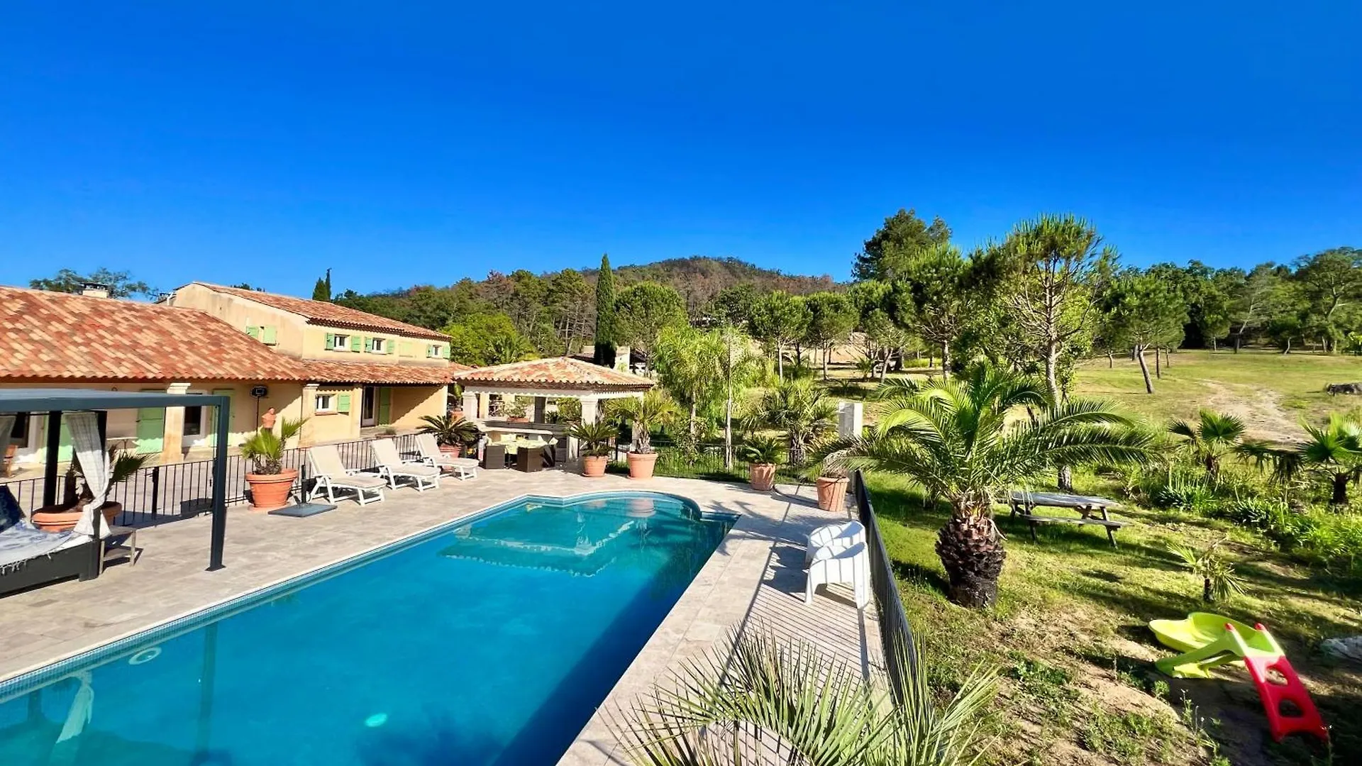 Nocleg ze śniadaniem Villa La Source 83 - Room Close To St Tropez Cogolin Francja